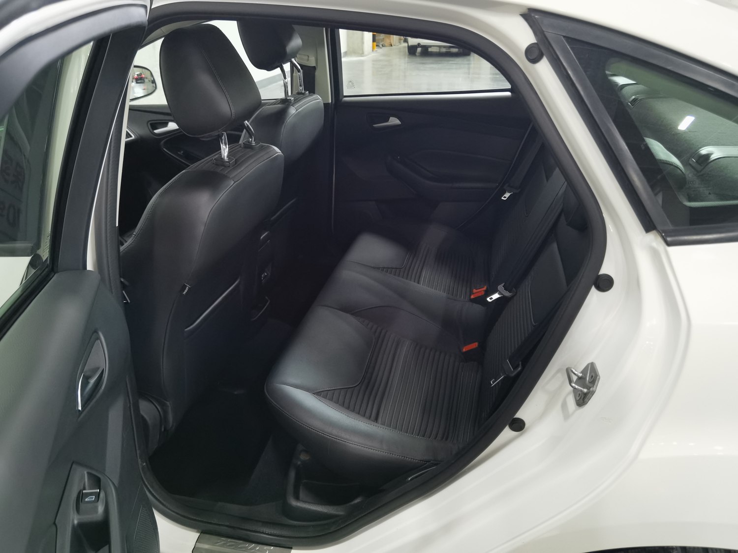 Used Ford Focus 2015 1.0 AT