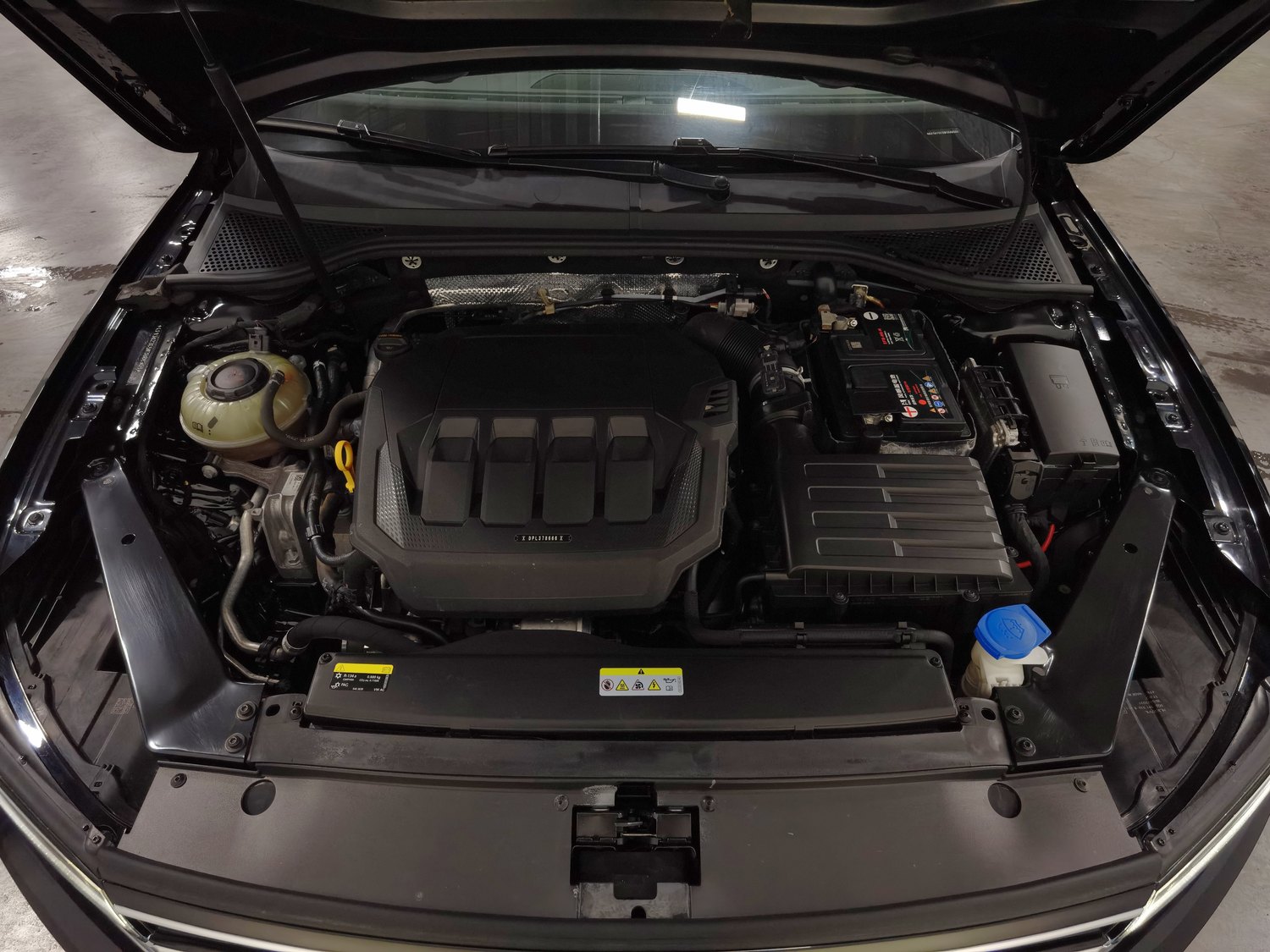 Used Volkswagen Magotan 2021 2.0 AT