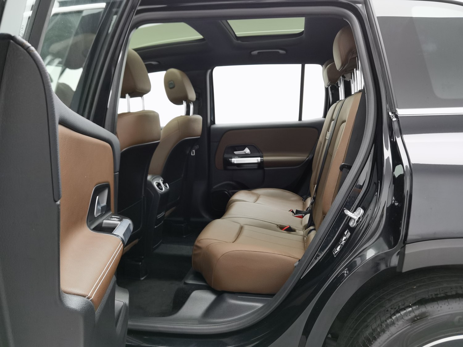 Used Mercedes-Benz GLB 2024 1.3 AT