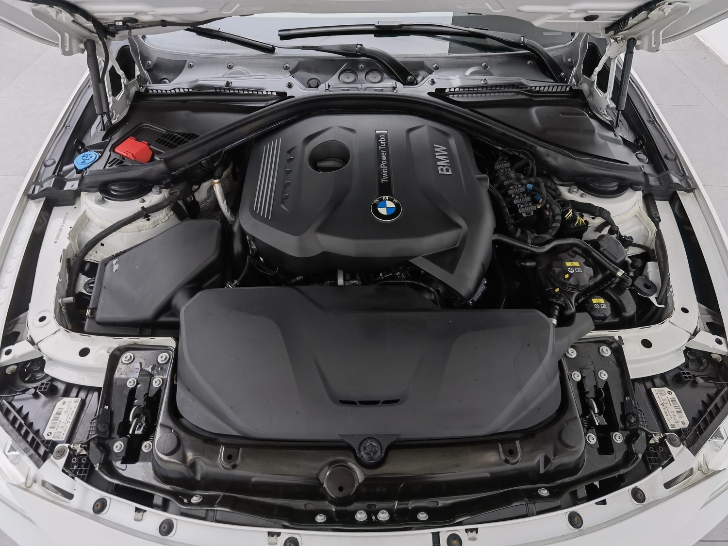 Used BMW THE3 2017 2.0 AT