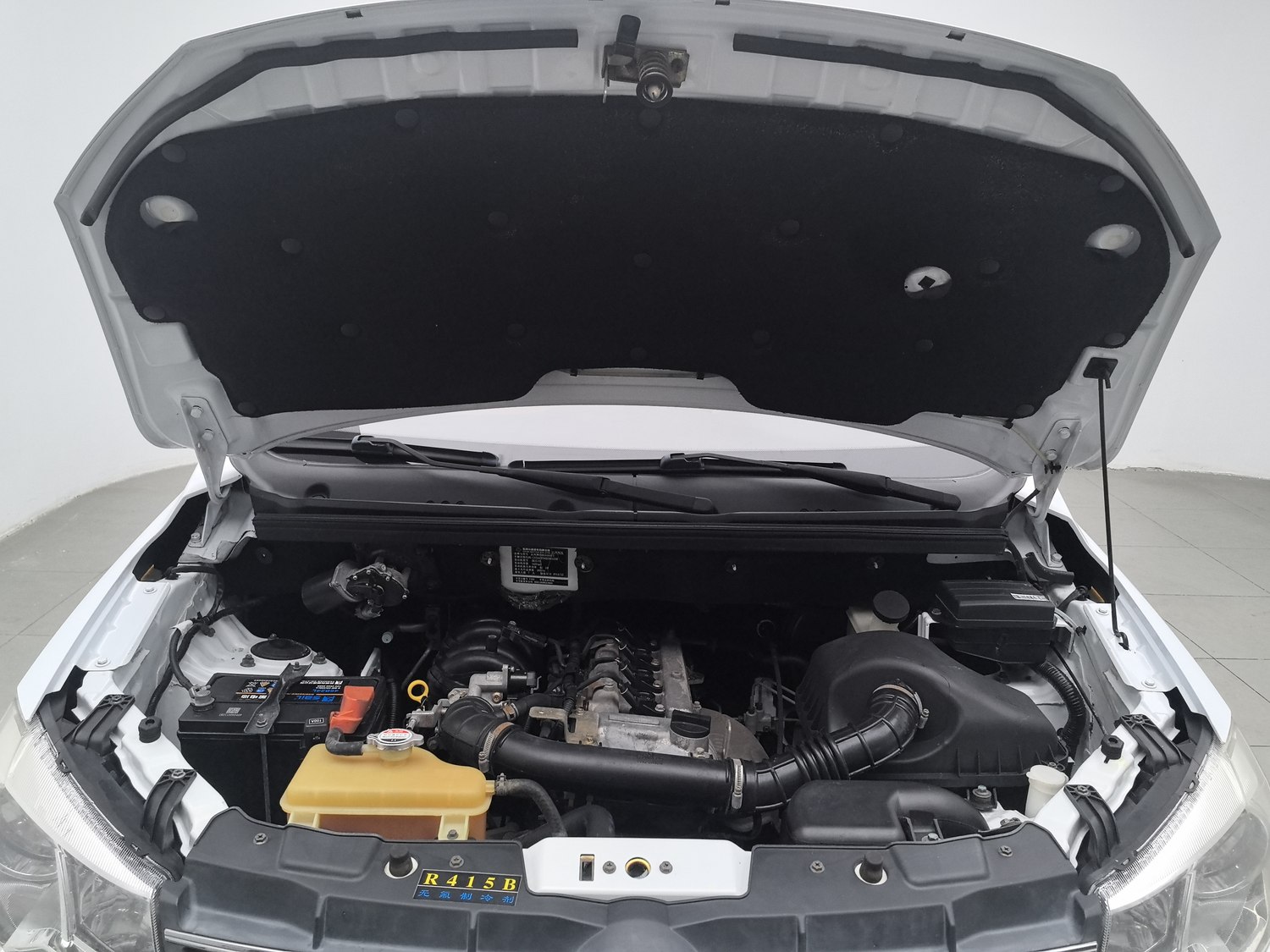Used Dongfeng Fengon 330 2014 1.5 MT