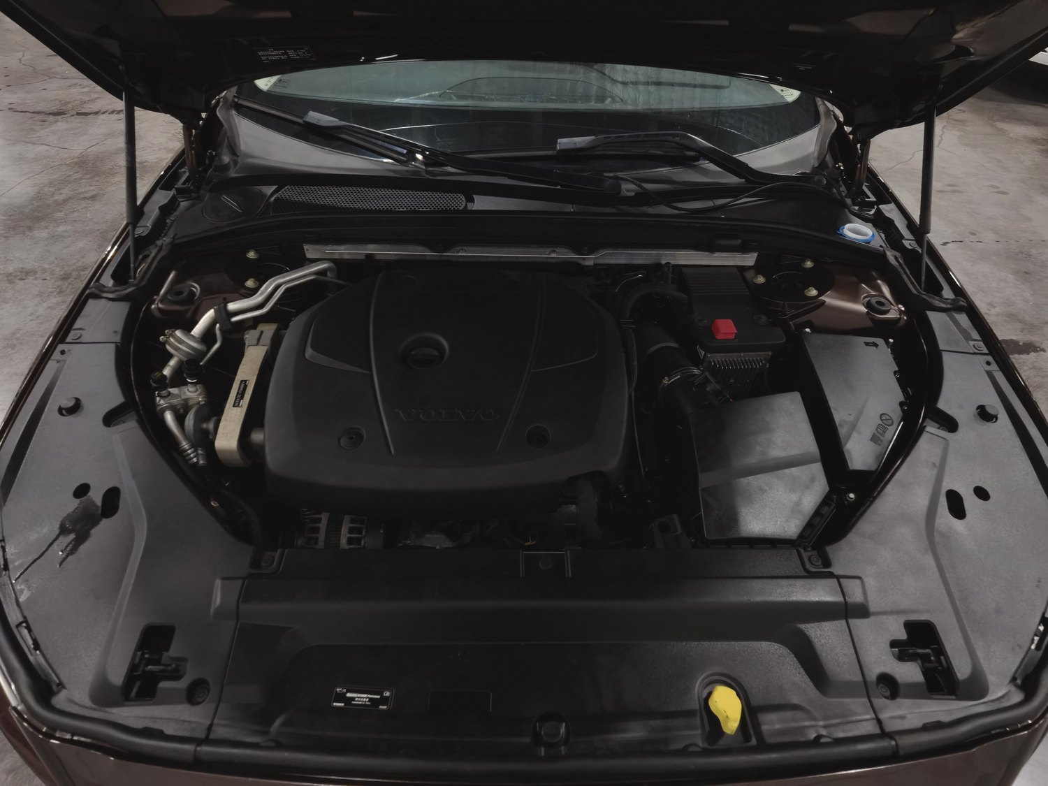 Used Volvo S90 2017 2.0 AT