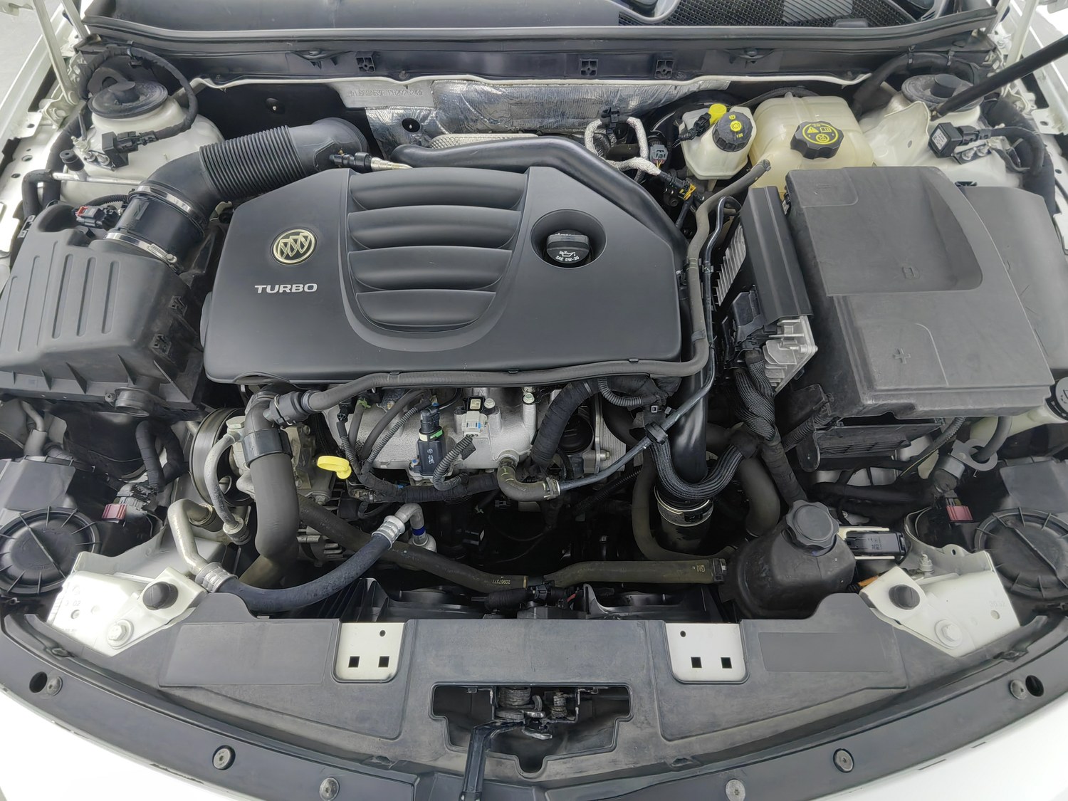 Used Buick Regal 2013 2.0 AT