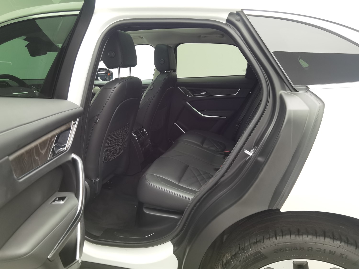 Used Jaguar F-PACE 2023 2.0 AT