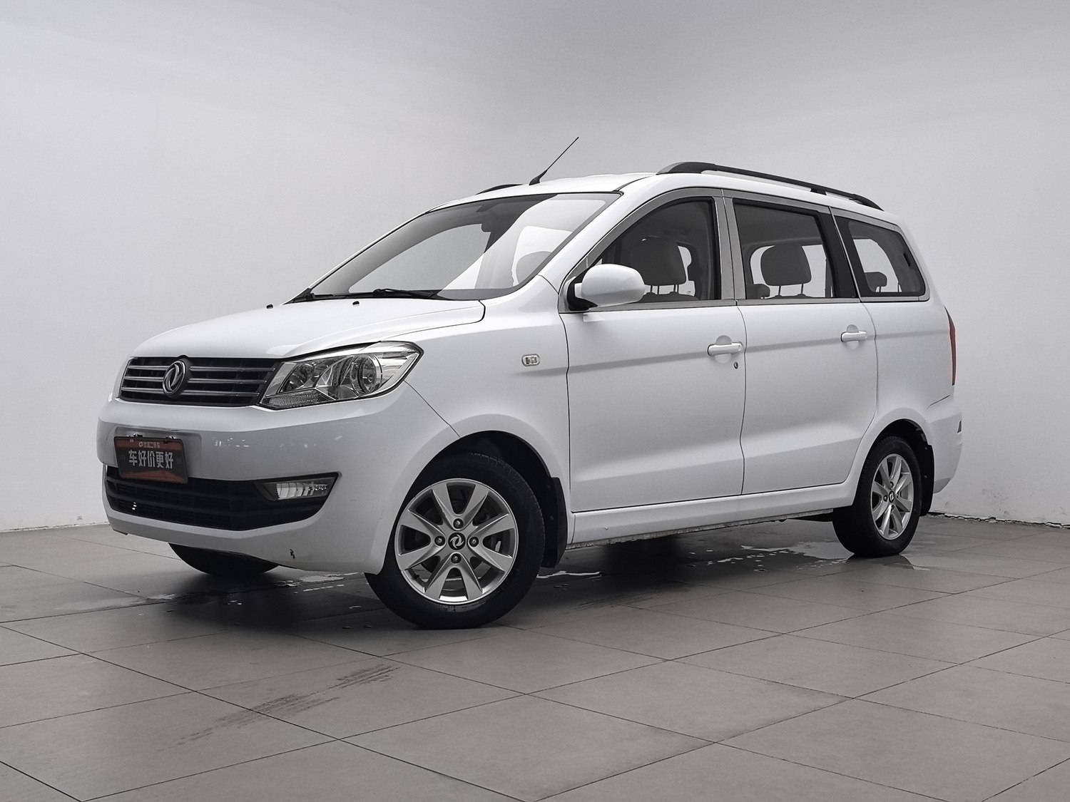 Used Dongfeng Fengon 330 2014 1.5 MT