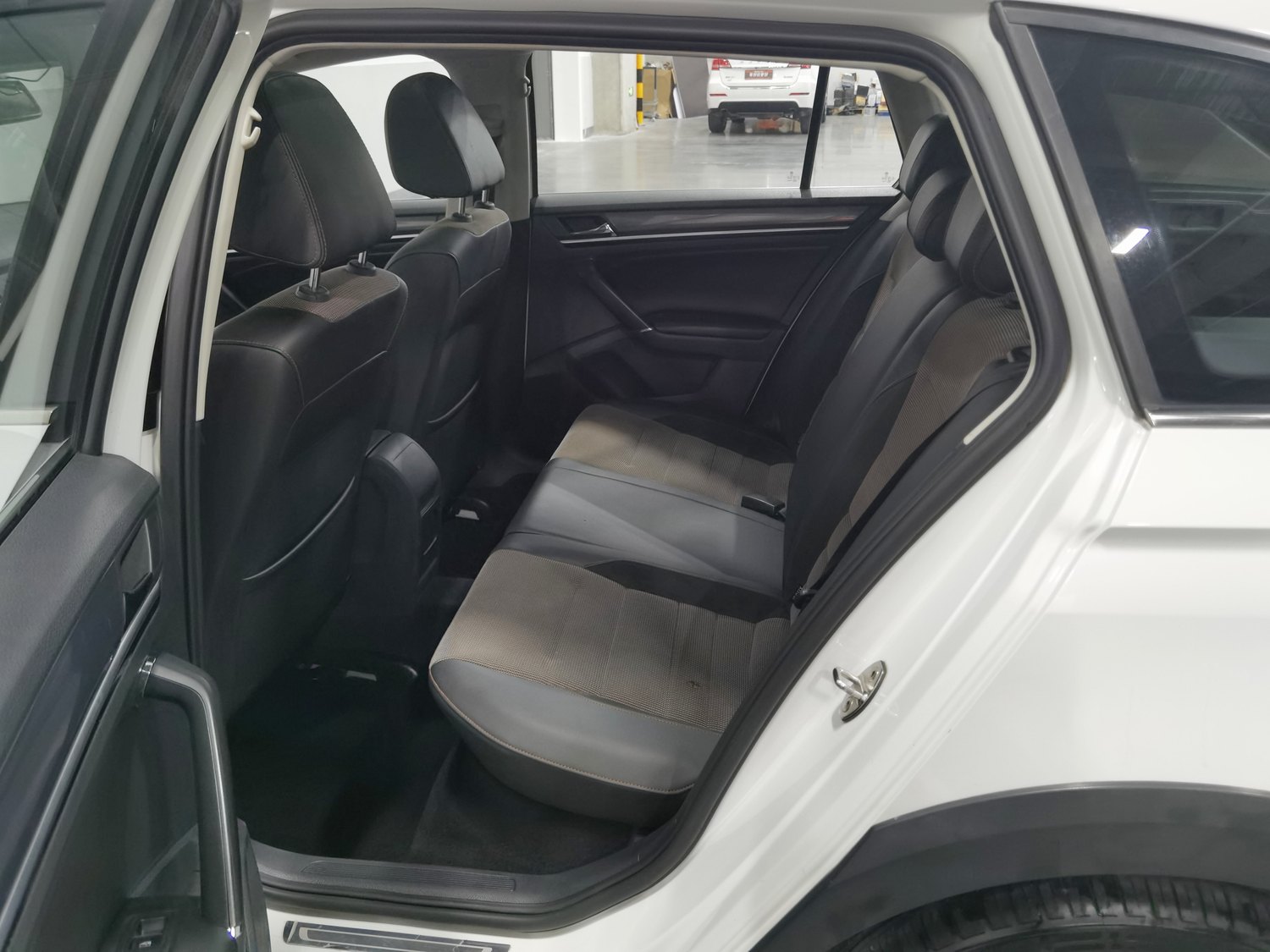 Used Volkswagen C-TREK 2017 1.6 AT