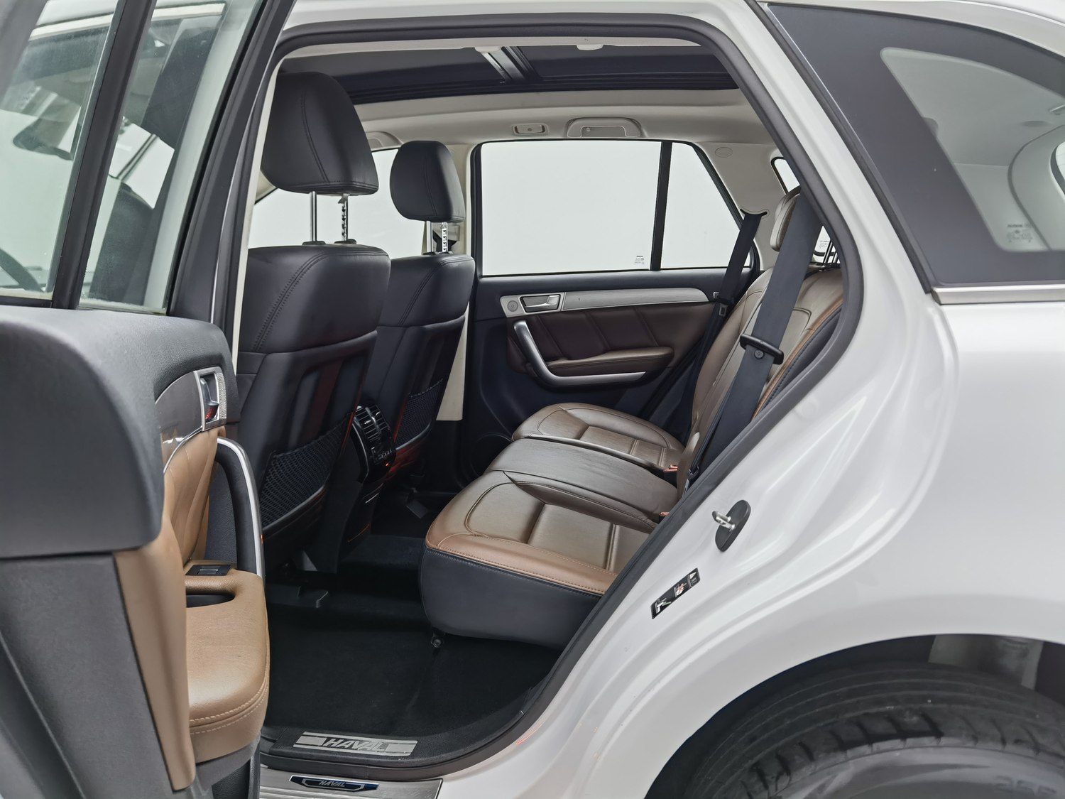Used Haval H8 2017 2.0 AT