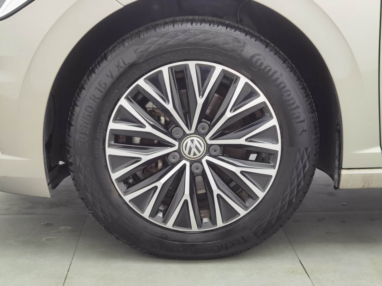 Used Volkswagen Sagitar 2021 1.2 AT