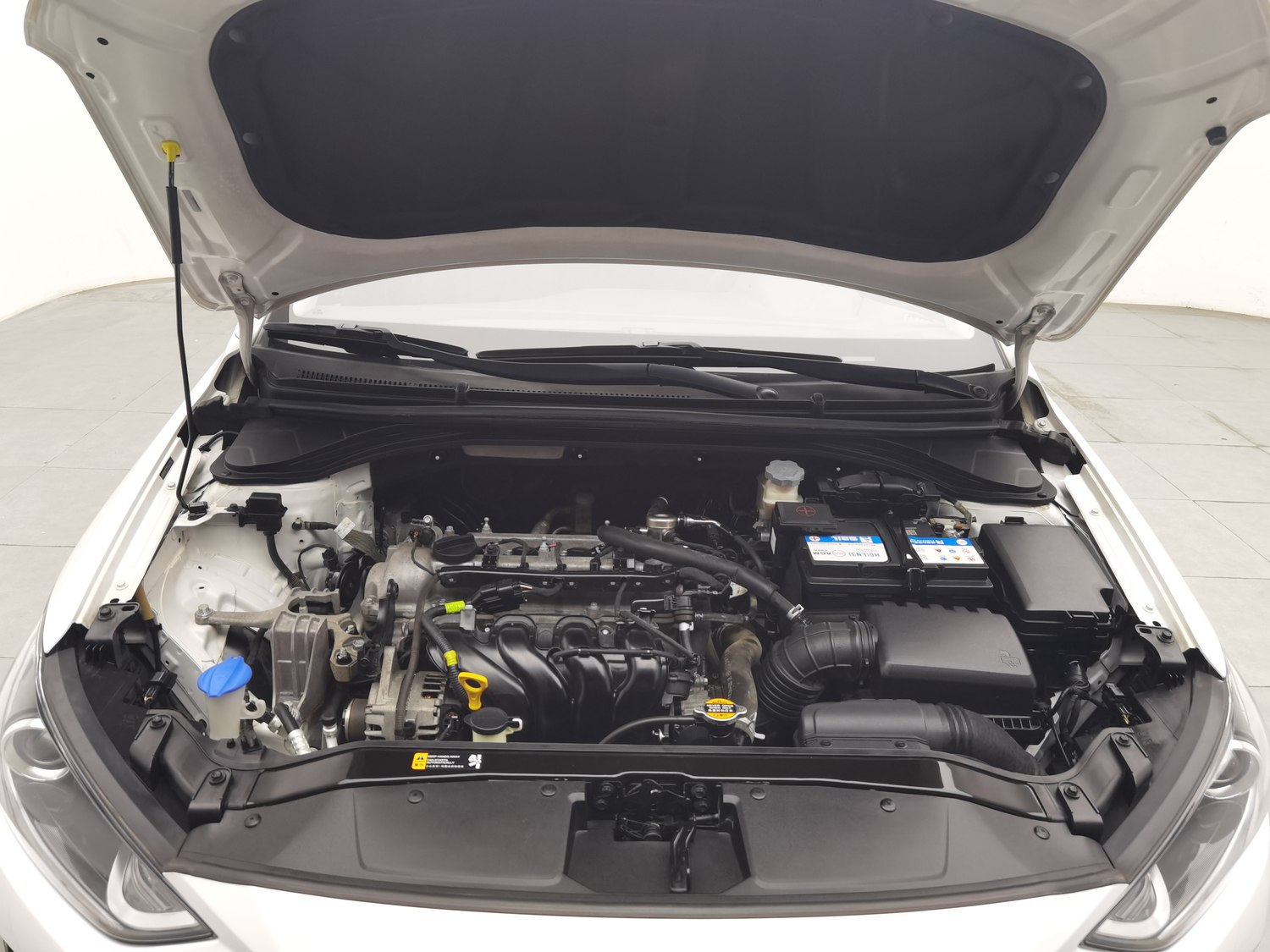 Used Hyundai Elantra 2016 1.6 AT