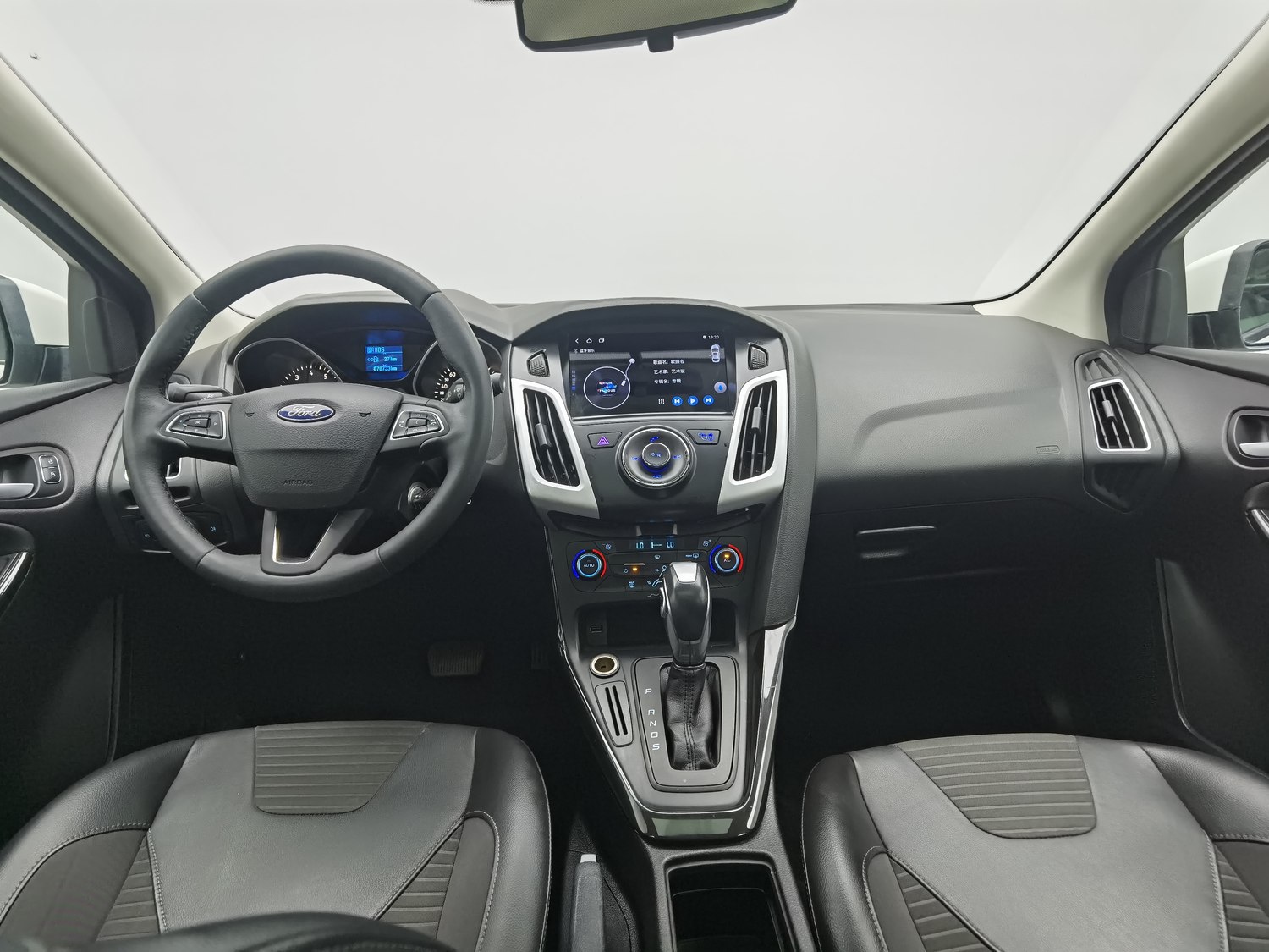 Used Ford Focus 2015 1.6 AT