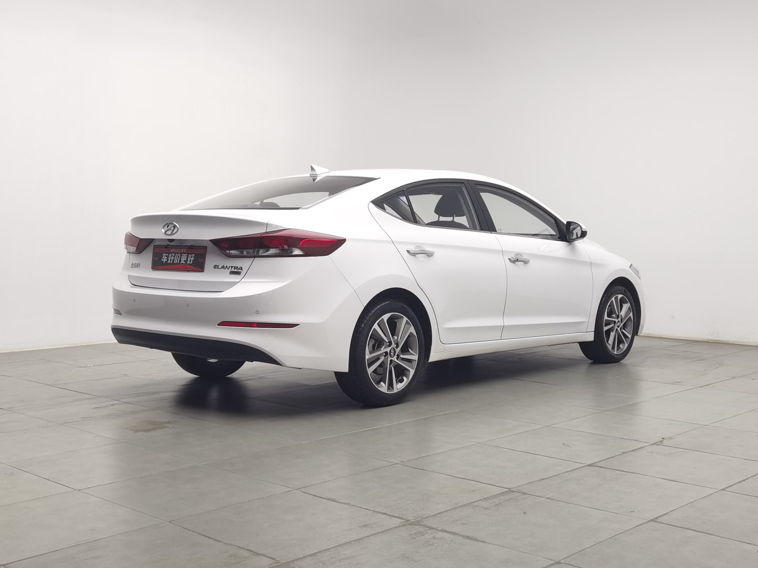 Used Hyundai Elantra 2016 1.6 AT