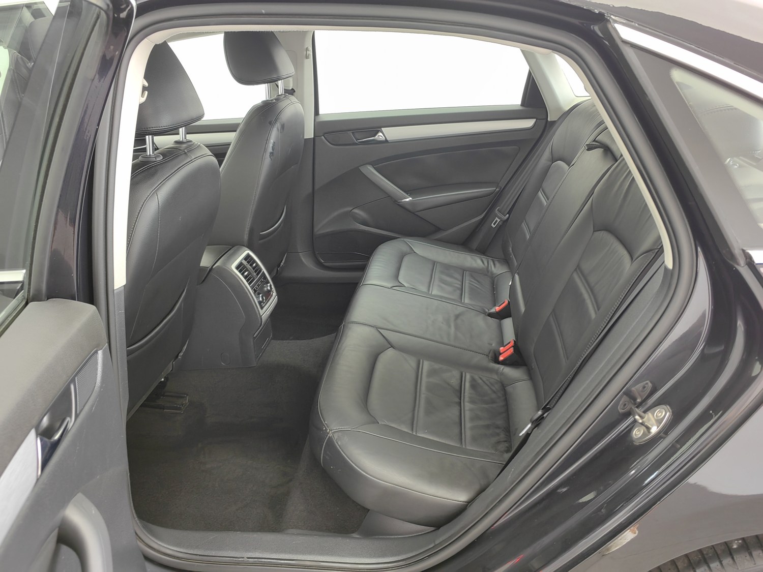Used Volkswagen Passat 2011 1.8 AT
