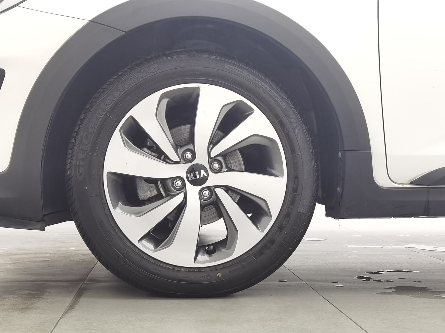 Used Kia KX CROSS 2017 1.4 AT