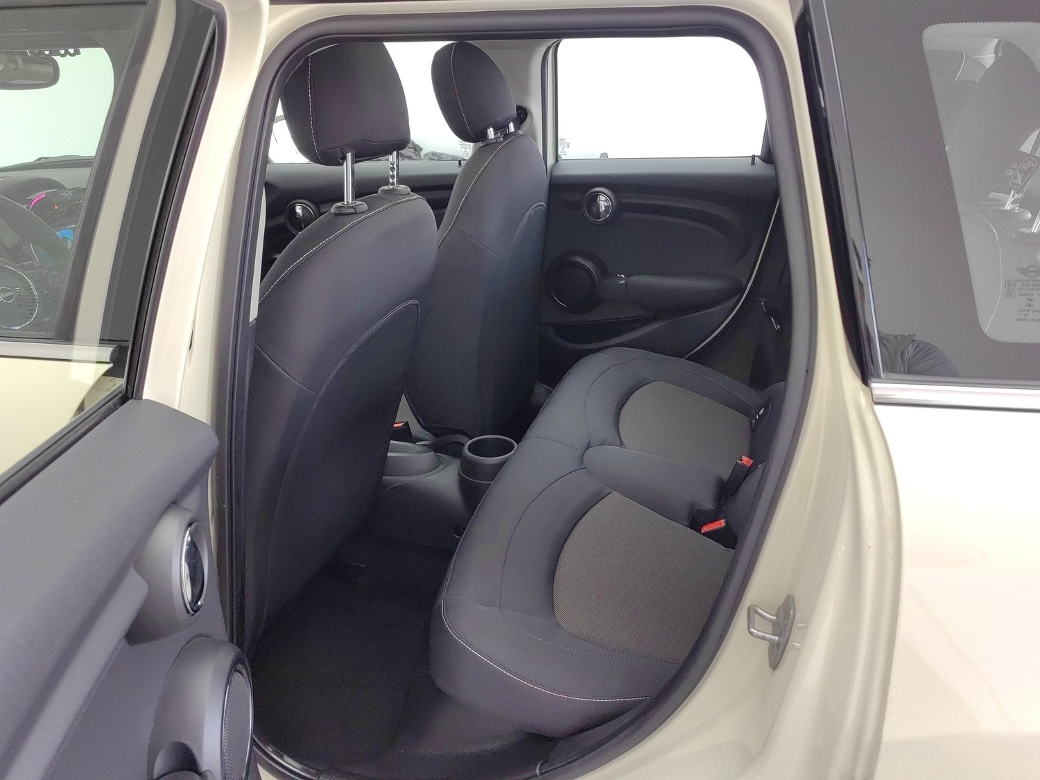 Used MINI MINI 2020 1.5 AT