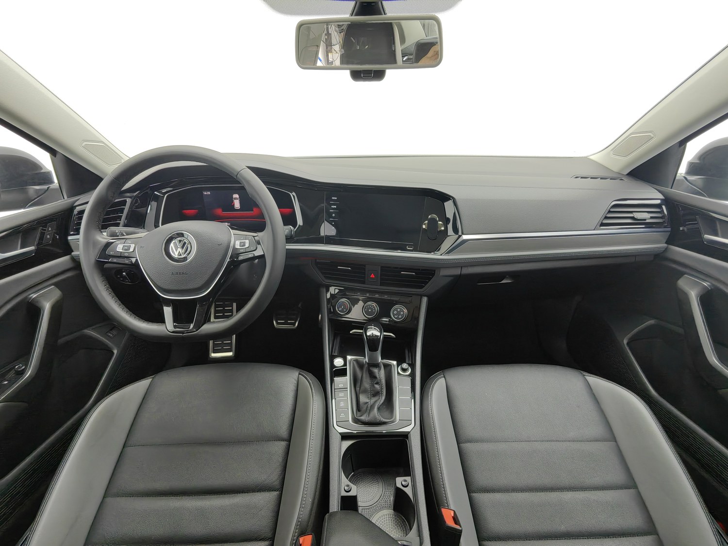 Used Volkswagen Sagitar 2022 1.4 AT