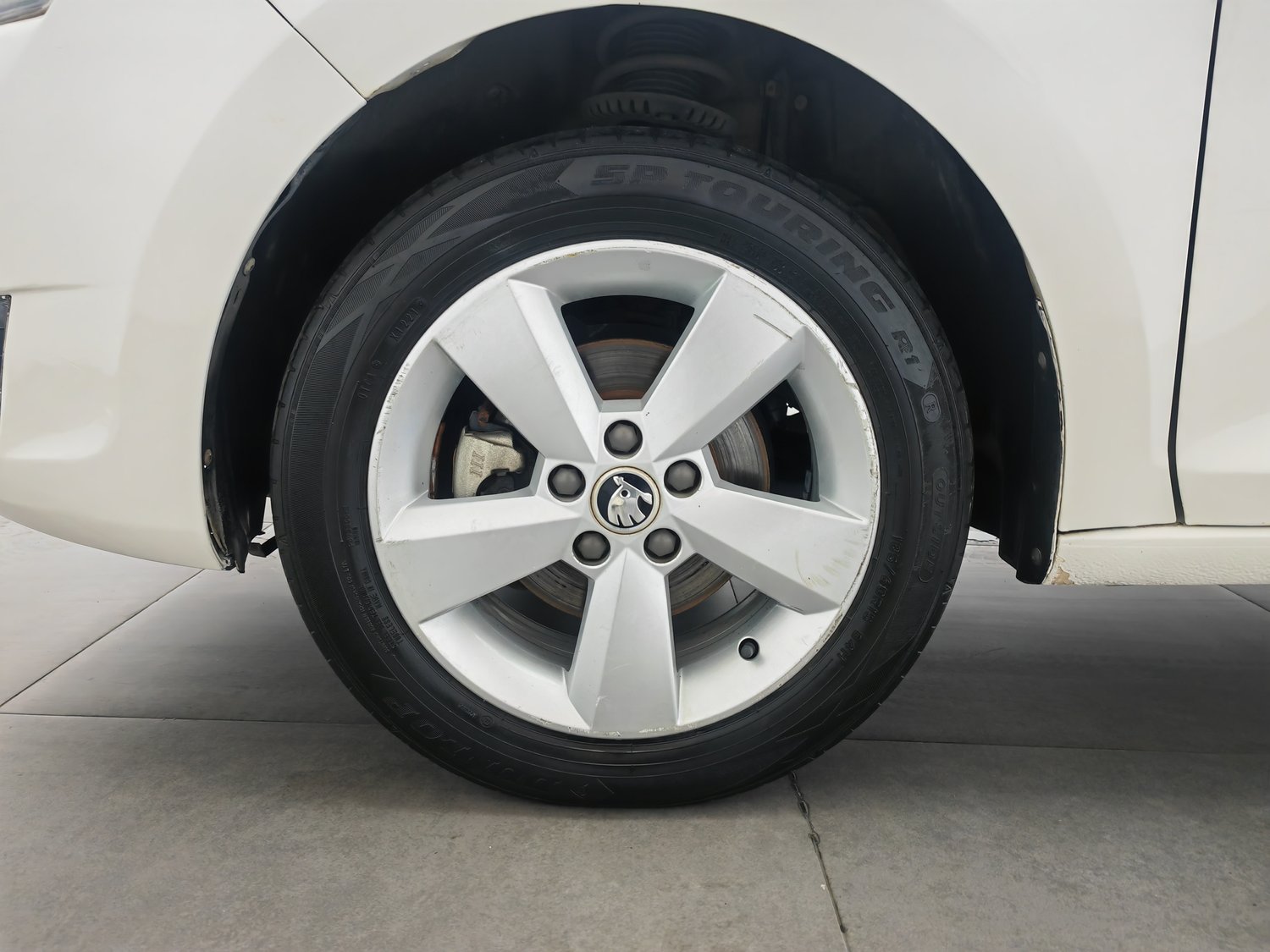 Used Skoda Rapid 2015 1.6 MT