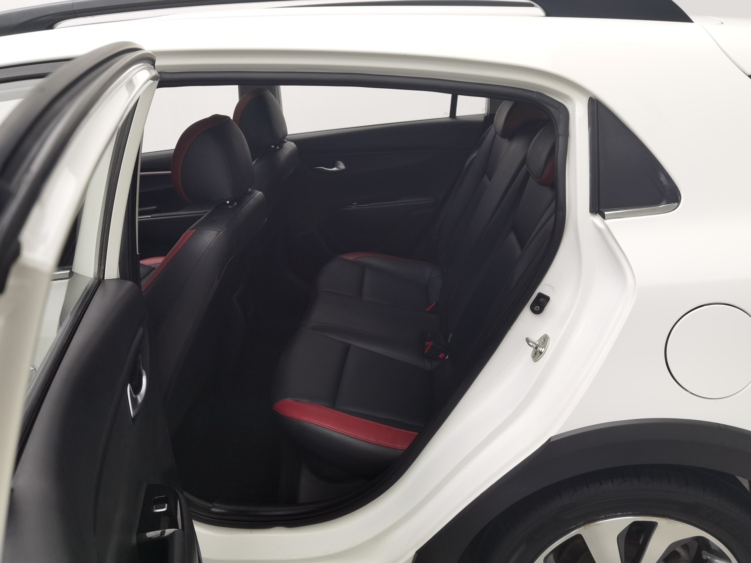 Used Kia KX CROSS 2017 1.4 AT