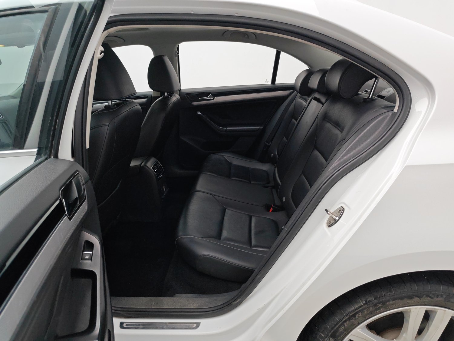 Used Volkswagen Sagitar 2018 1.4 AT