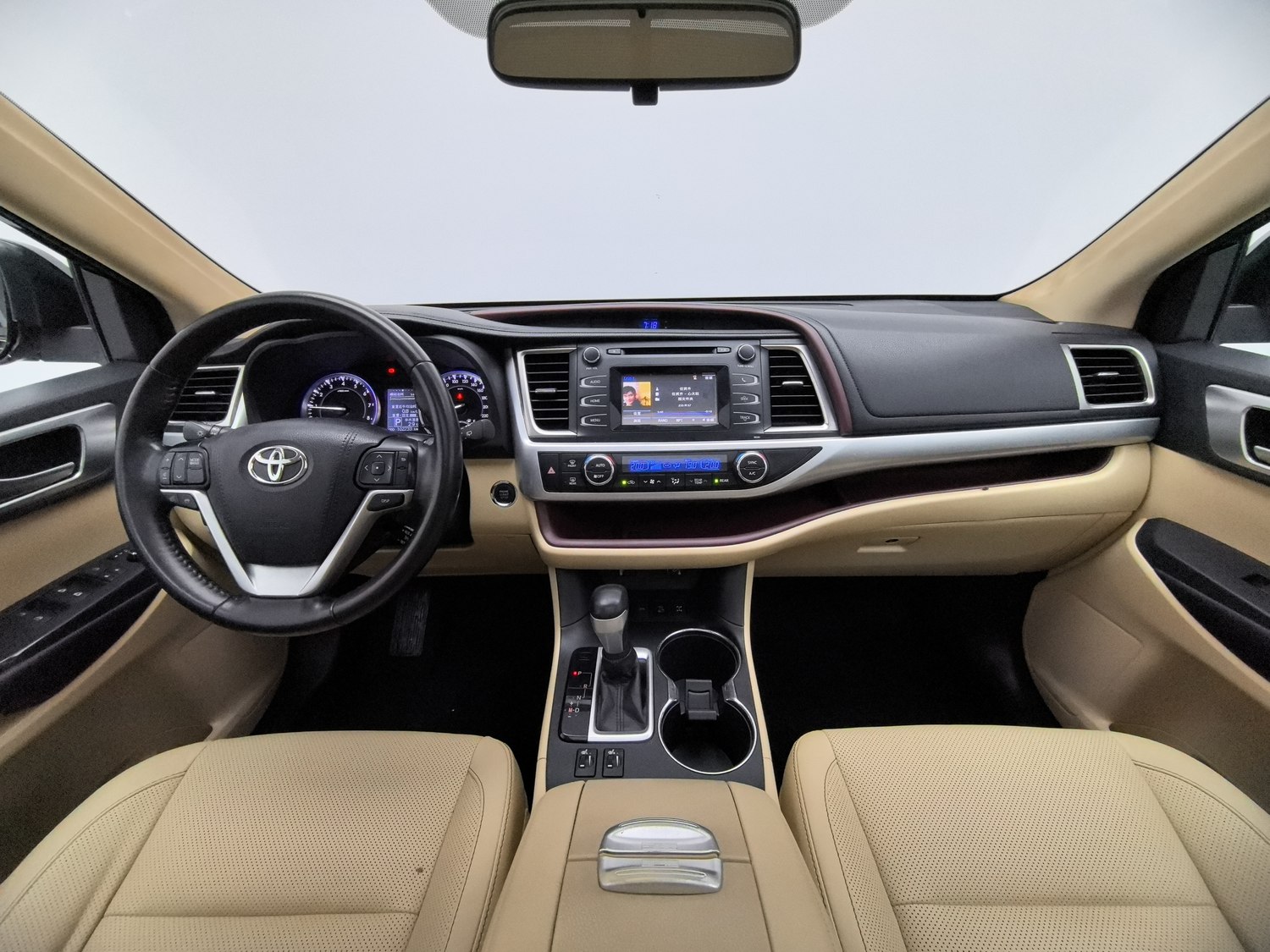 Used Toyota Highlander 2015 2.0 AT