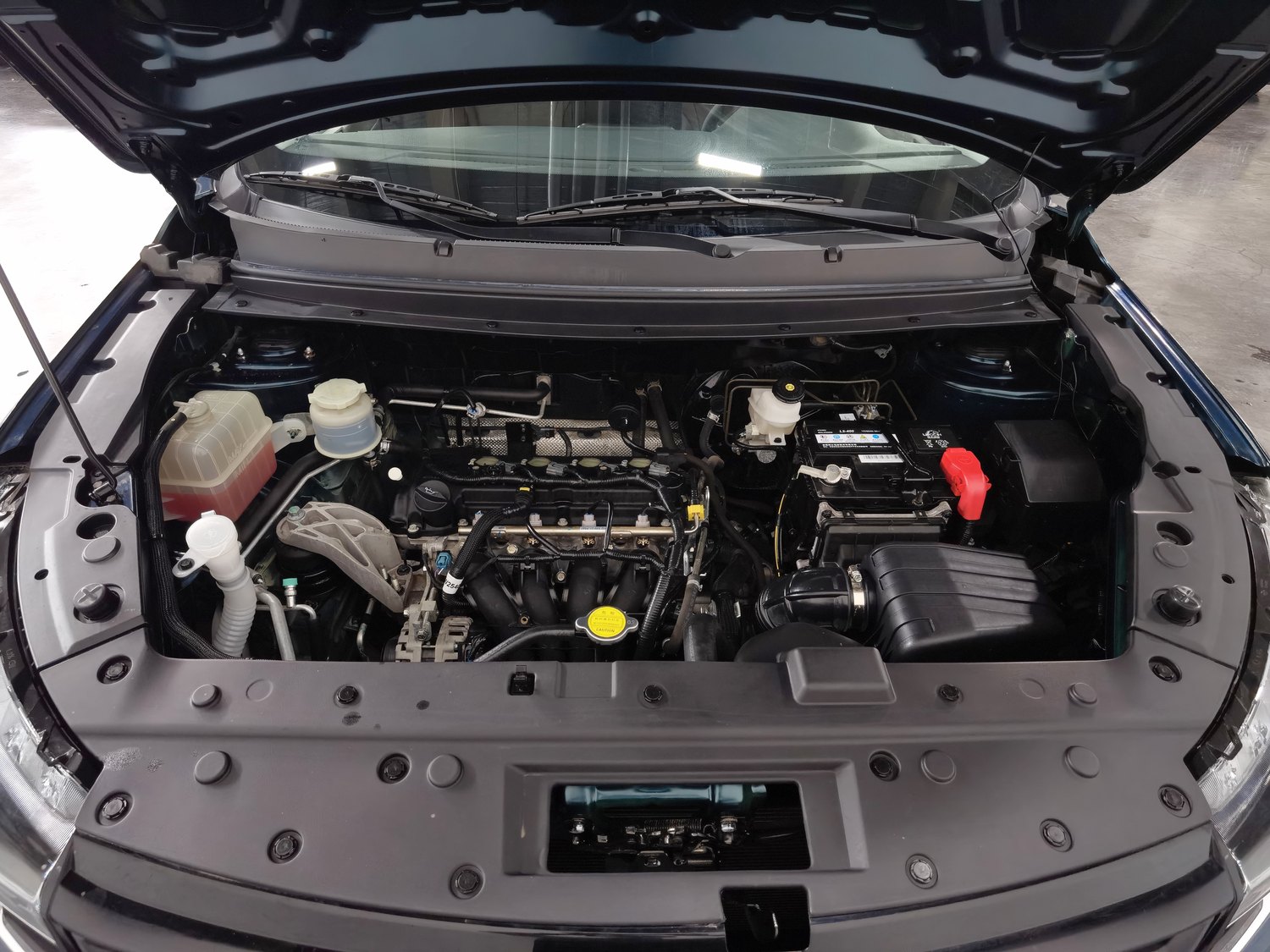 Used Dongfeng Forthing T5 2023 1.6 MT