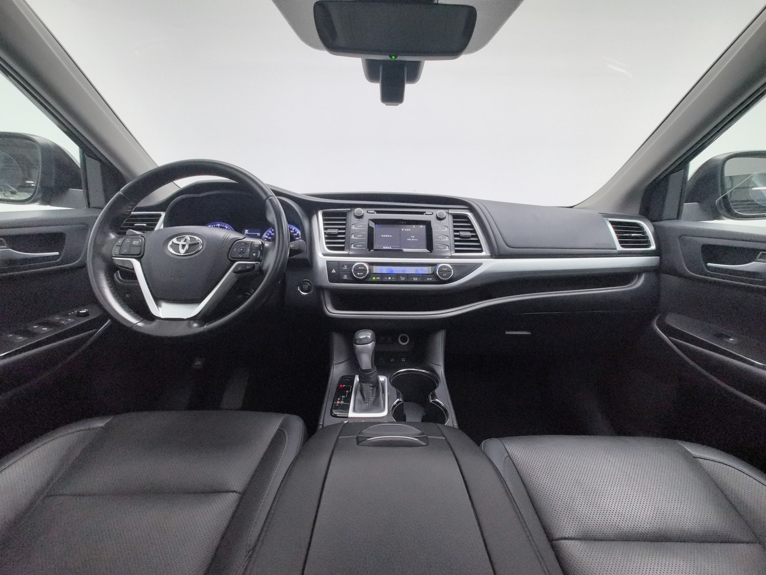 Used Toyota Highlander 2018 2.0 AT