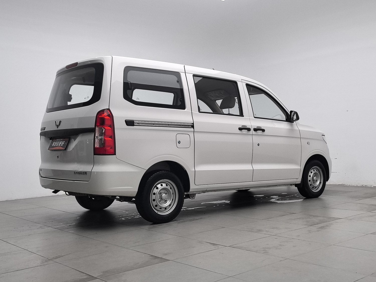 Used Wuling Hongguang V 2022 1.5 MT