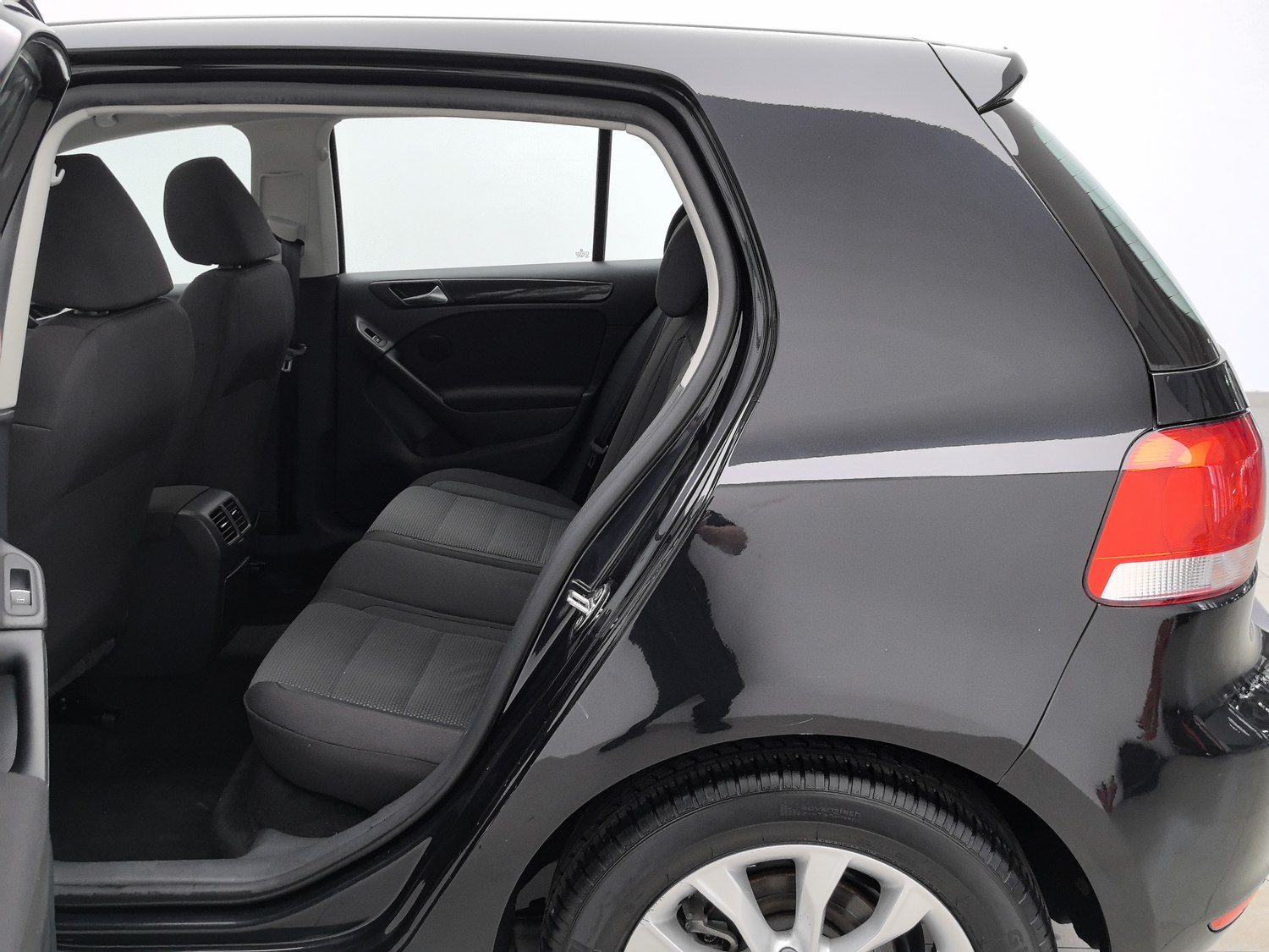 Used Volkswagen Golf 2012 1.6 AT