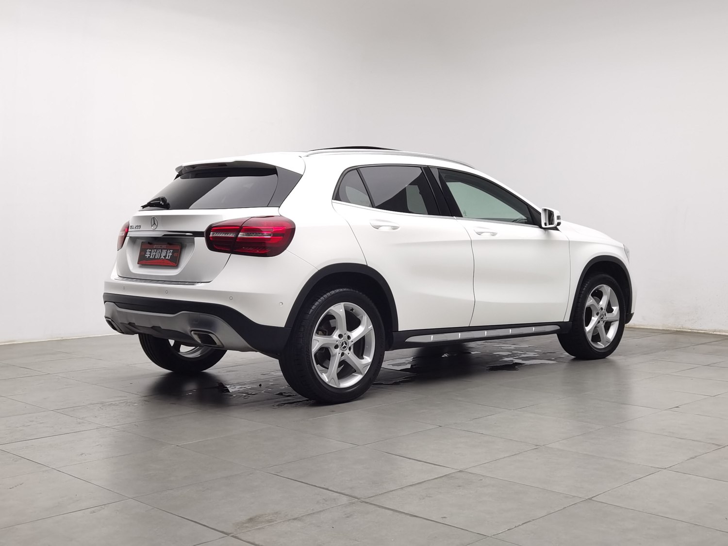 Used Mercedes-Benz GLA 2017 1.6 AT