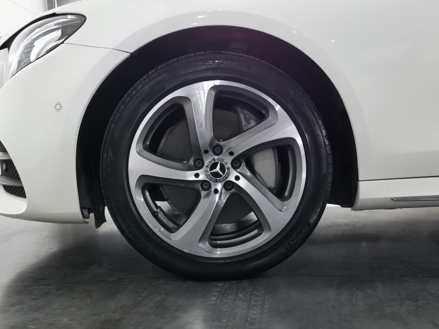Used Mercedes-Benz E-Class 2018 2.0 AT
