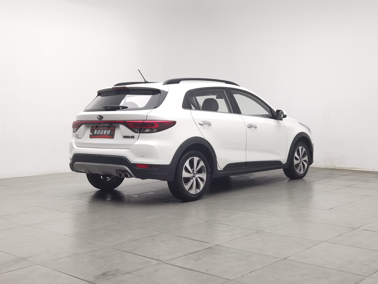 Used Kia KX CROSS 2017 1.4 AT