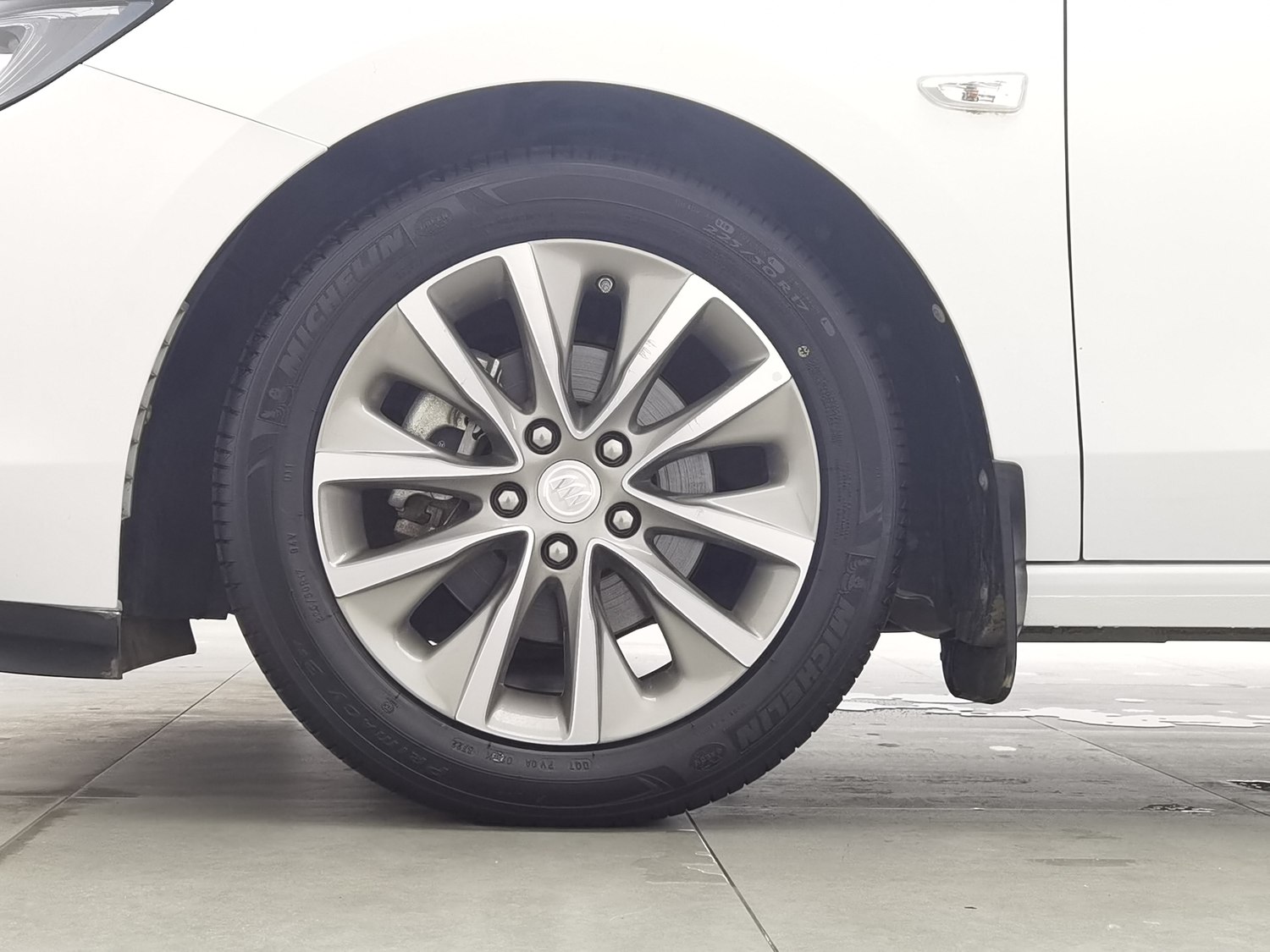 Used Buick GL6 2021 1.3 AT