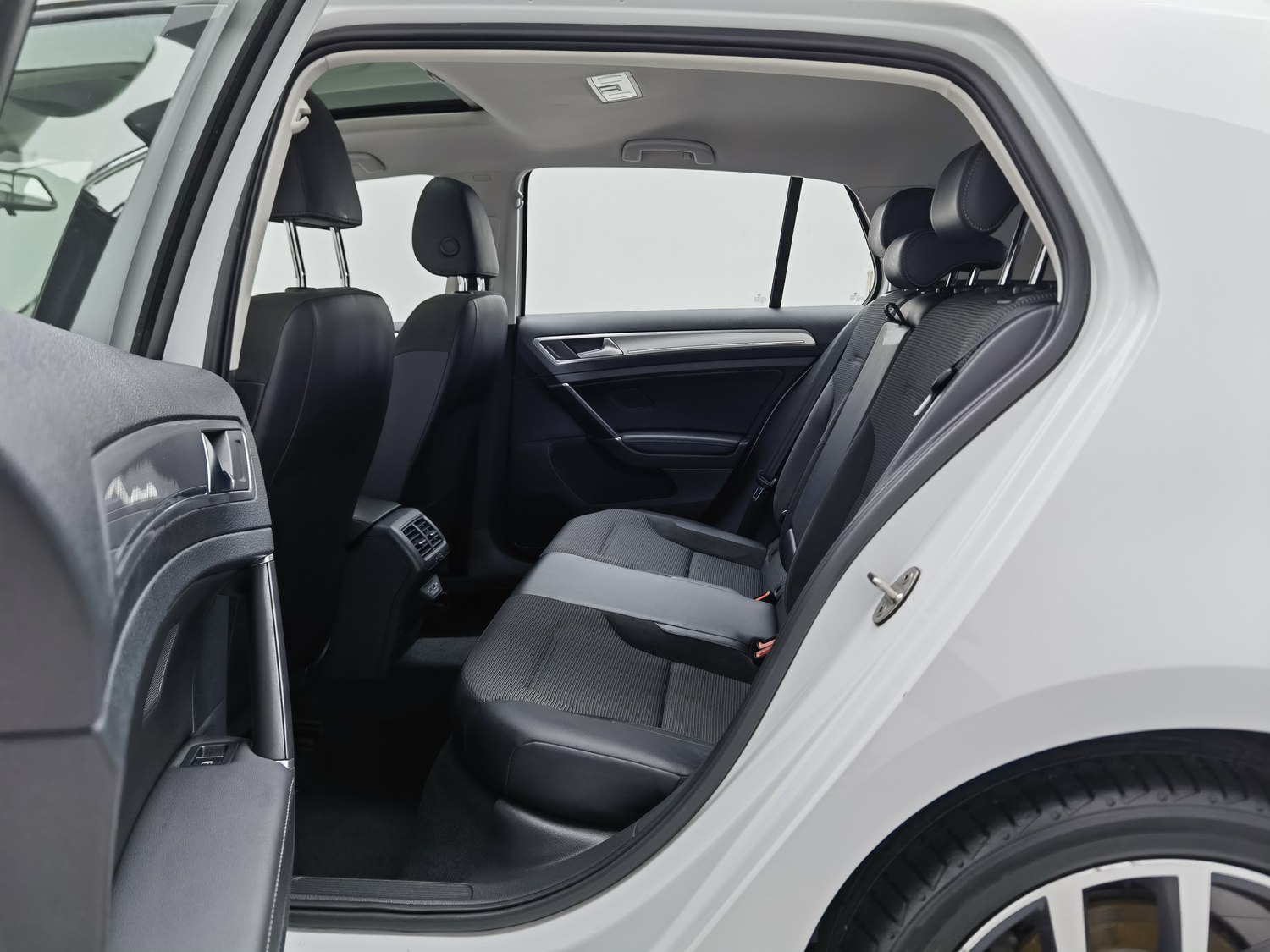 Used Volkswagen Golf 2020 1.4 AT