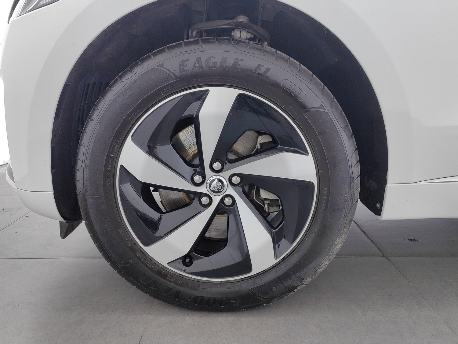Used Jaguar F-PACE 2024 2.0 AT