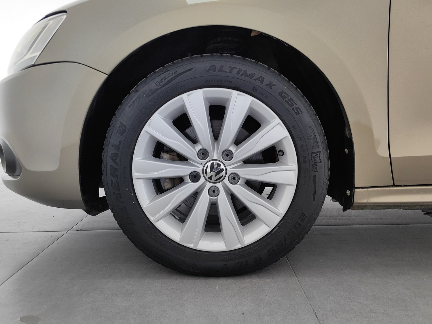 Used Volkswagen Sagitar 2014 1.6 AT