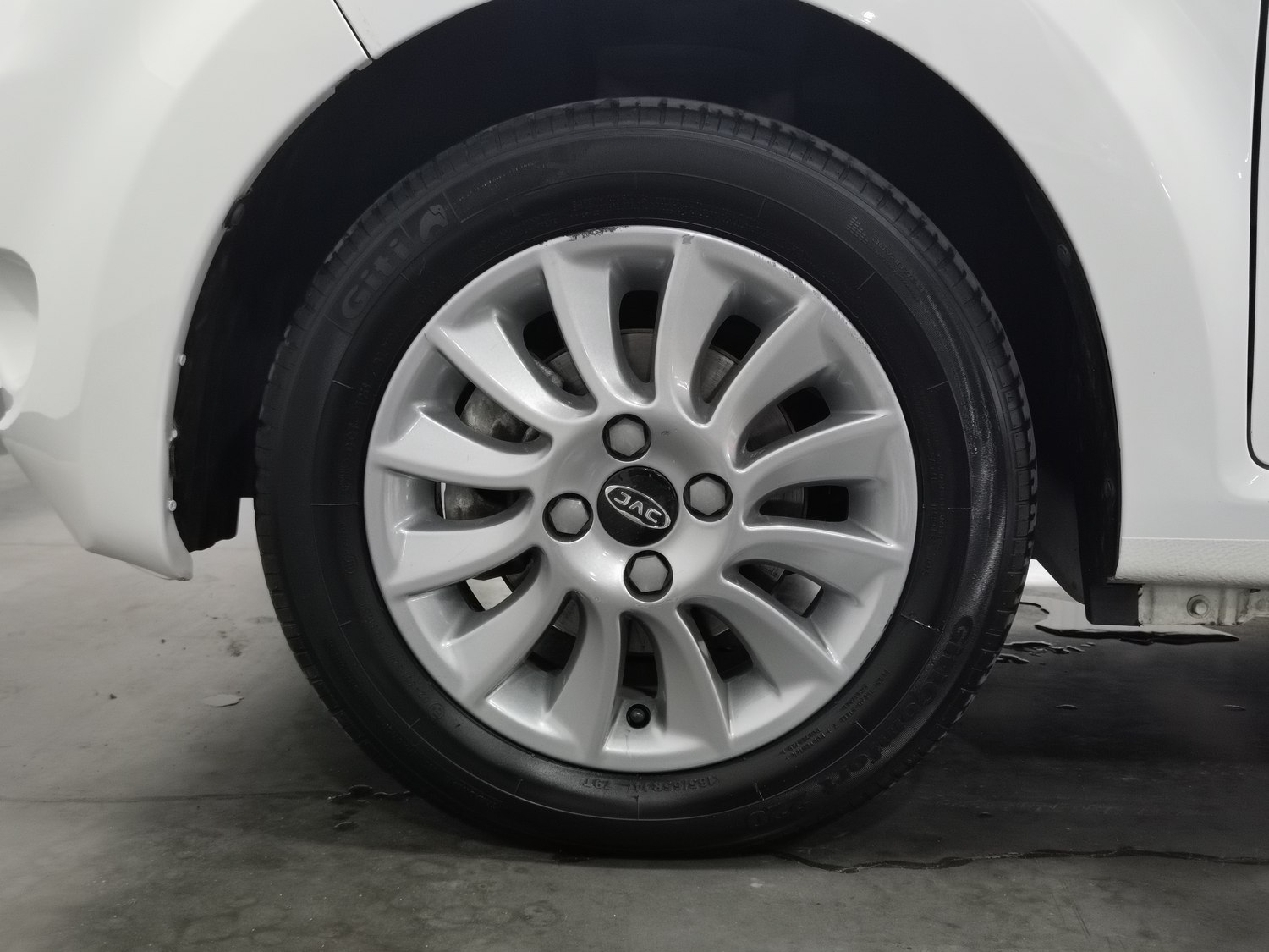 Used JAC iEV6E 2018
