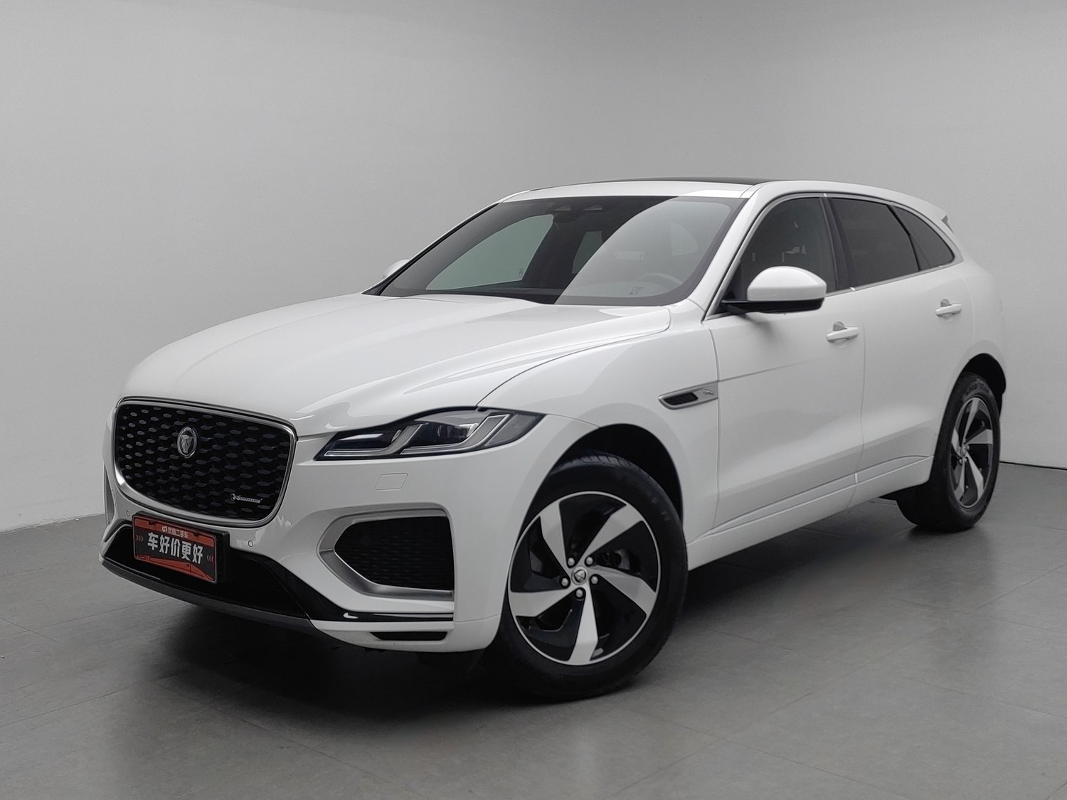 Used Jaguar F-PACE 2024 2.0 AT