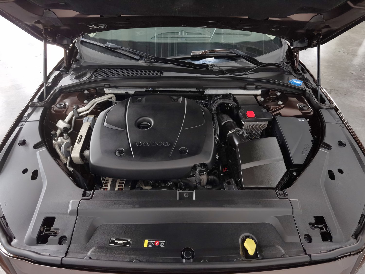 Used Volvo S90 2020 2.0 AT