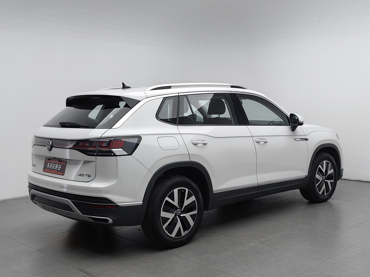 Used Volkswagen Tayron 2023 1.4 AT
