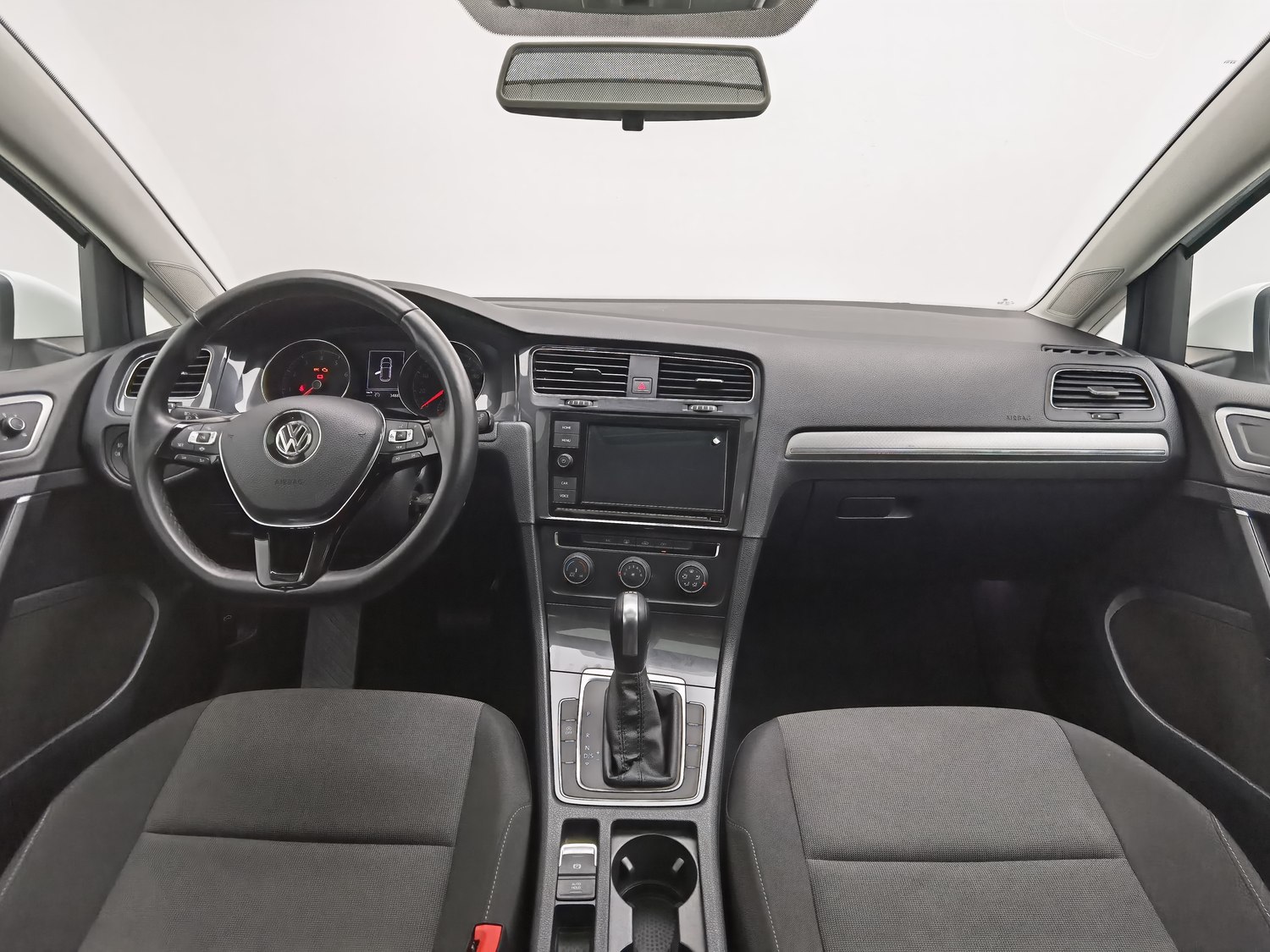 Used Volkswagen Golf 2019 1.2 AT