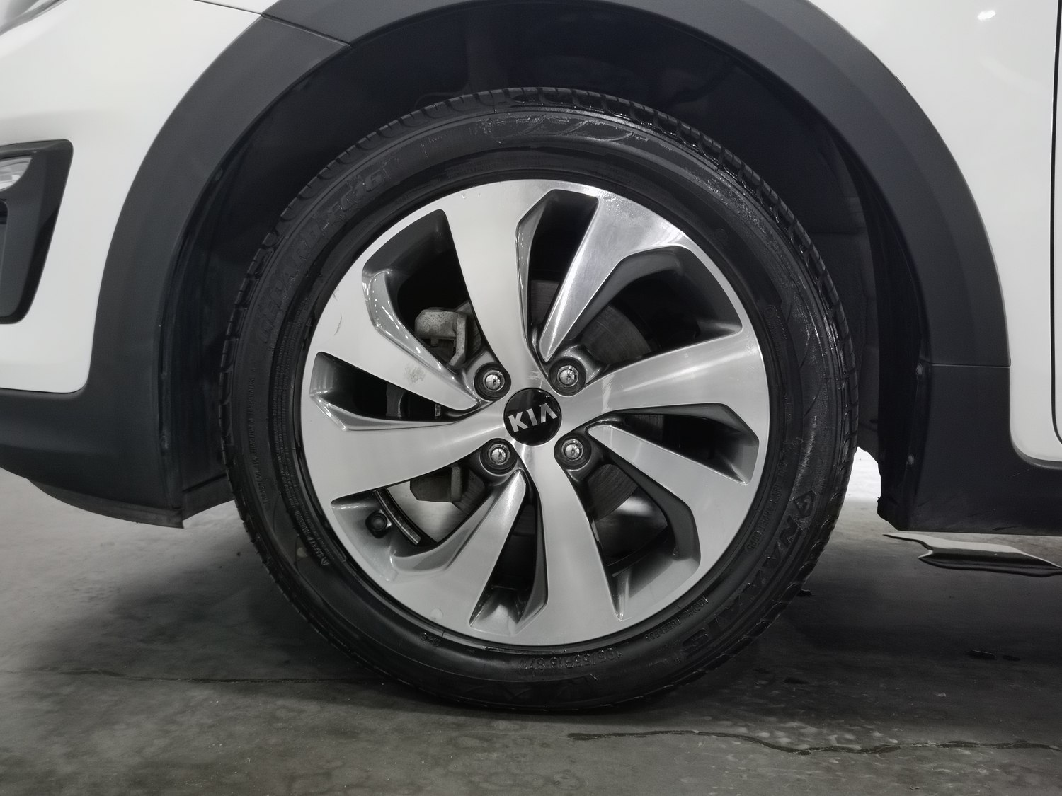 Used Kia KX CROSS 2018 1.6 AT