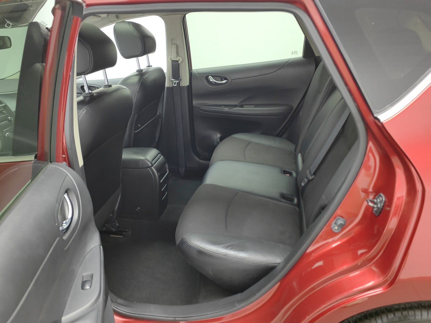 Used Nissan Tiida 2011 1.6 AT
