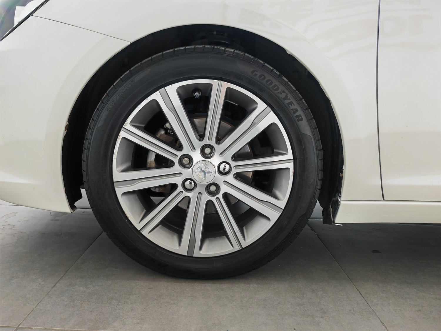 Used Peugeot 408 2014 1.8 AT
