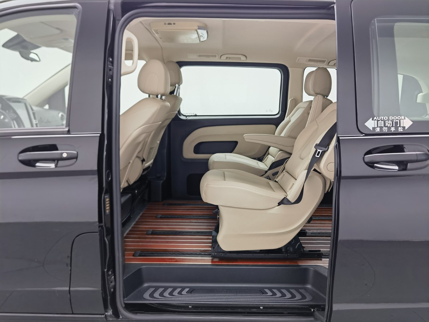 Used Mercedes-Benz Vito 2016 2.0 AT