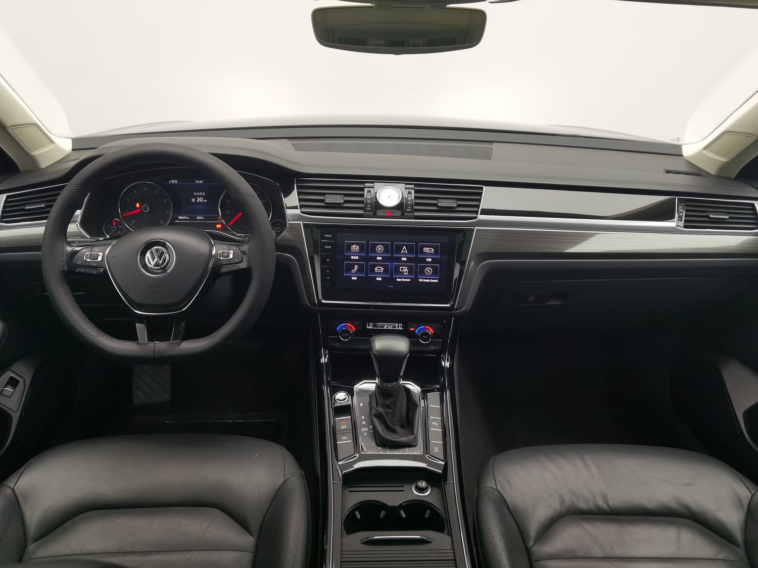 Used Volkswagen Phideon 2018 2.0 AT
