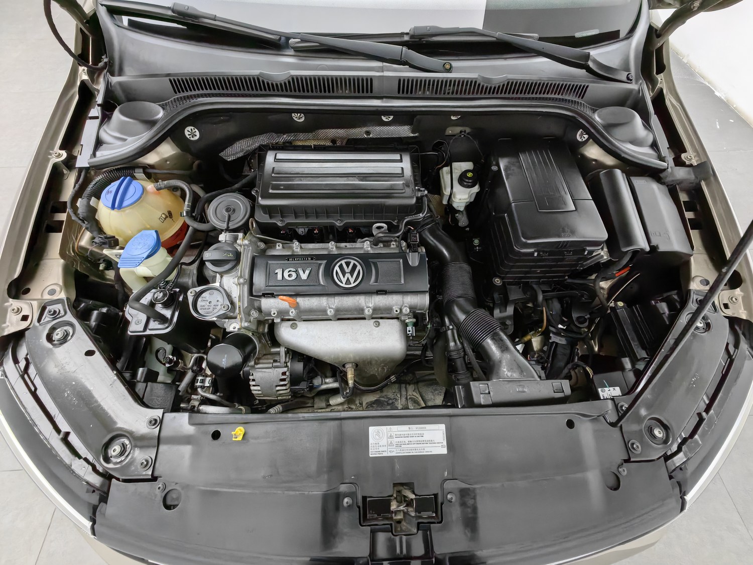 Used Volkswagen Sagitar 2014 1.6 AT