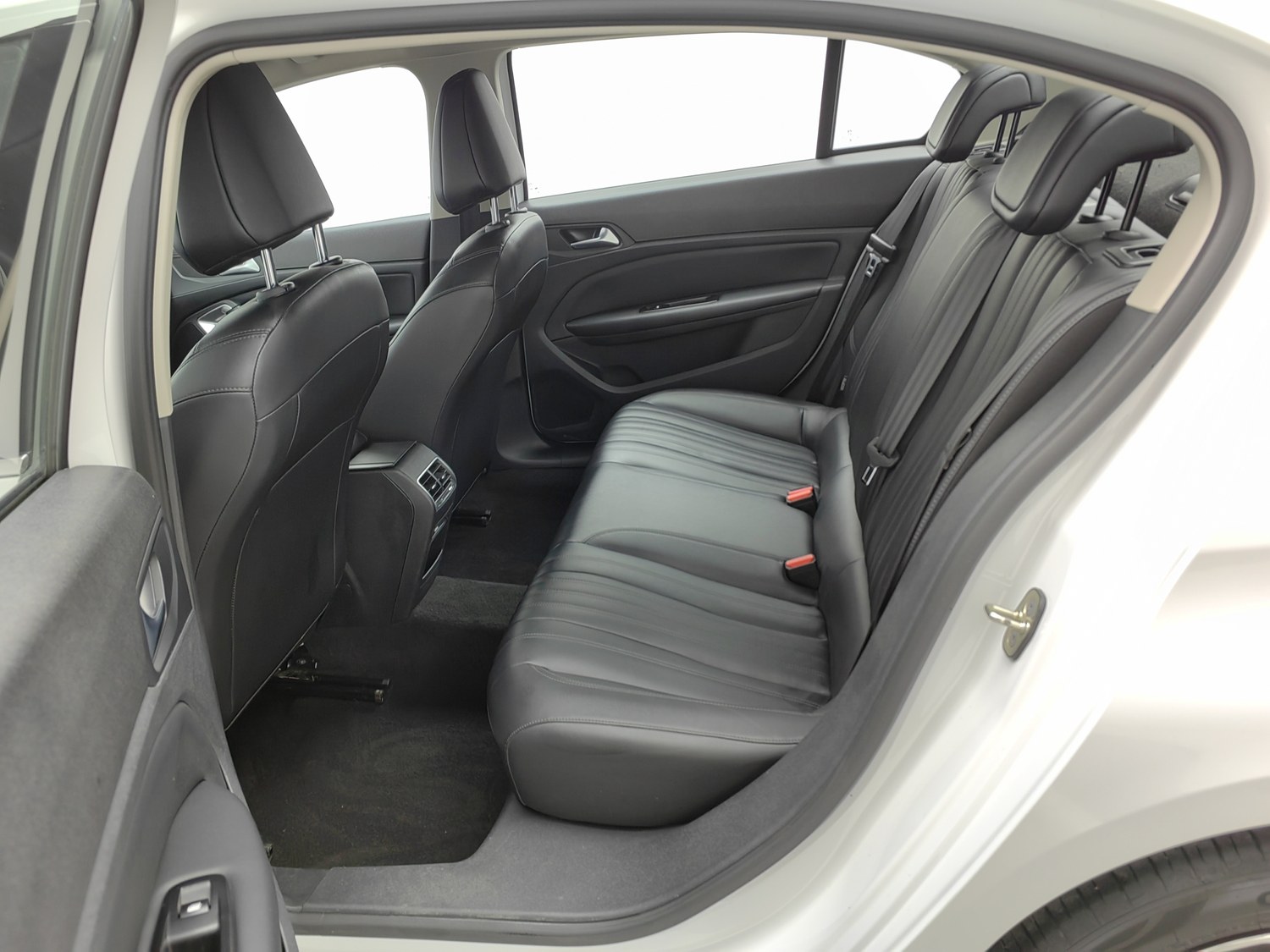 Used Peugeot 408 2020 1.6 AT