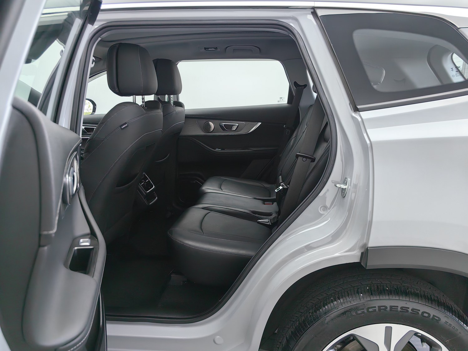 Used Chery Tiggo 8 PRO NEV 2023 1.5 AT