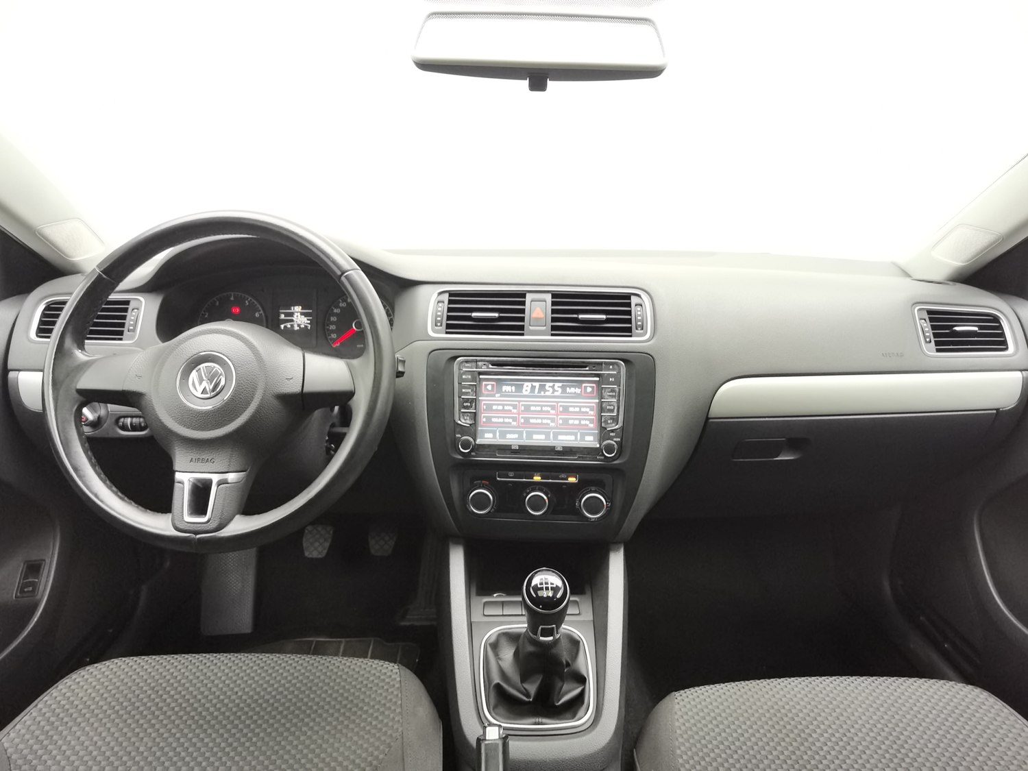 Used Volkswagen Sagitar 2014 1.6 MT