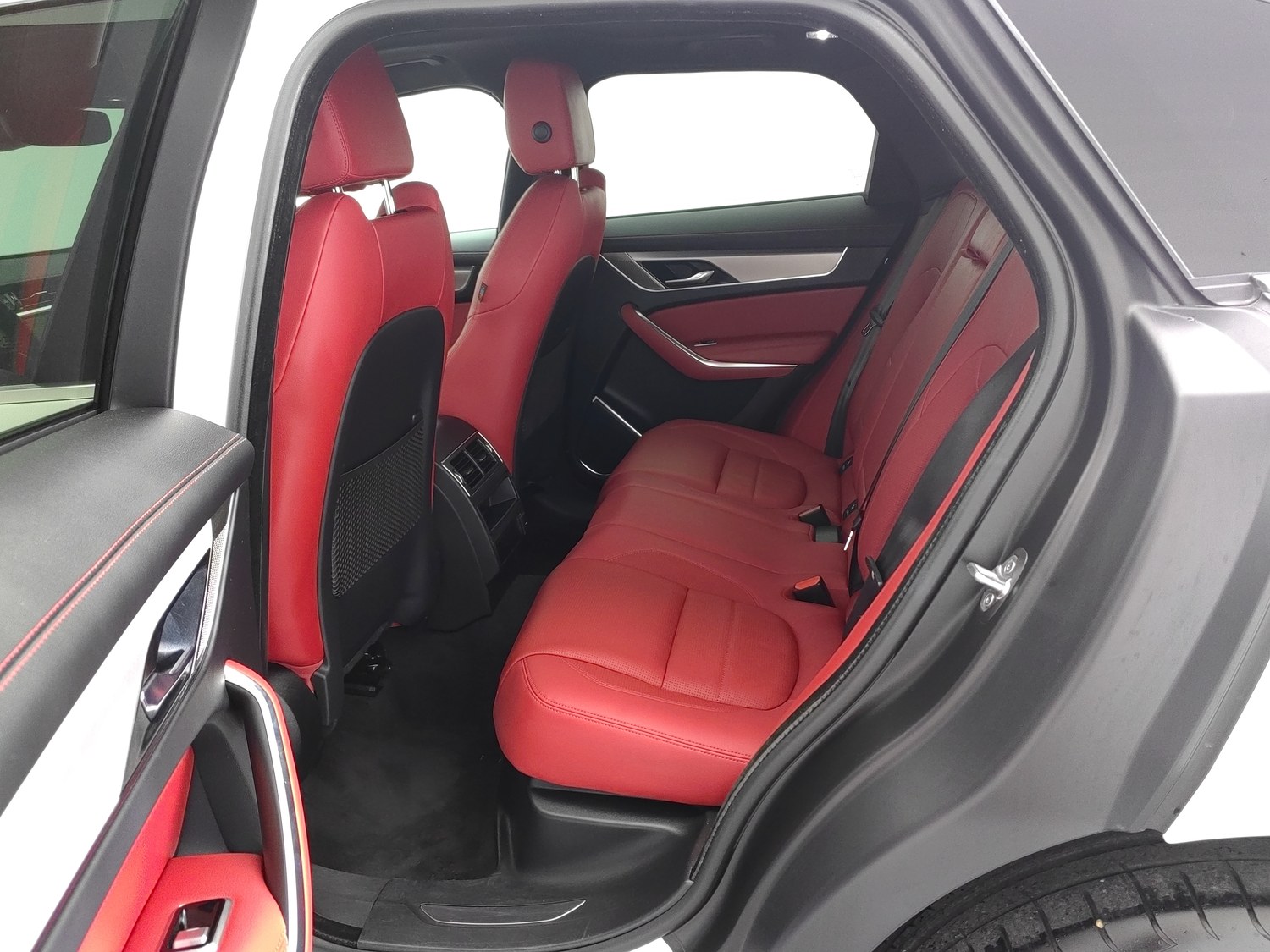 Used Jaguar F-PACE 2024 2.0 AT