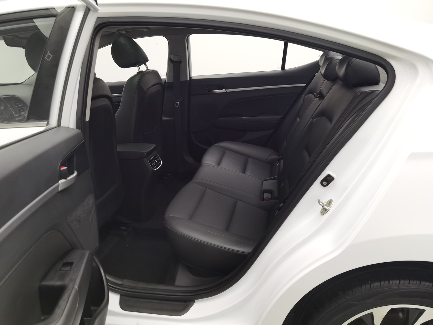 Used Hyundai Elantra 2019 1.5 AT